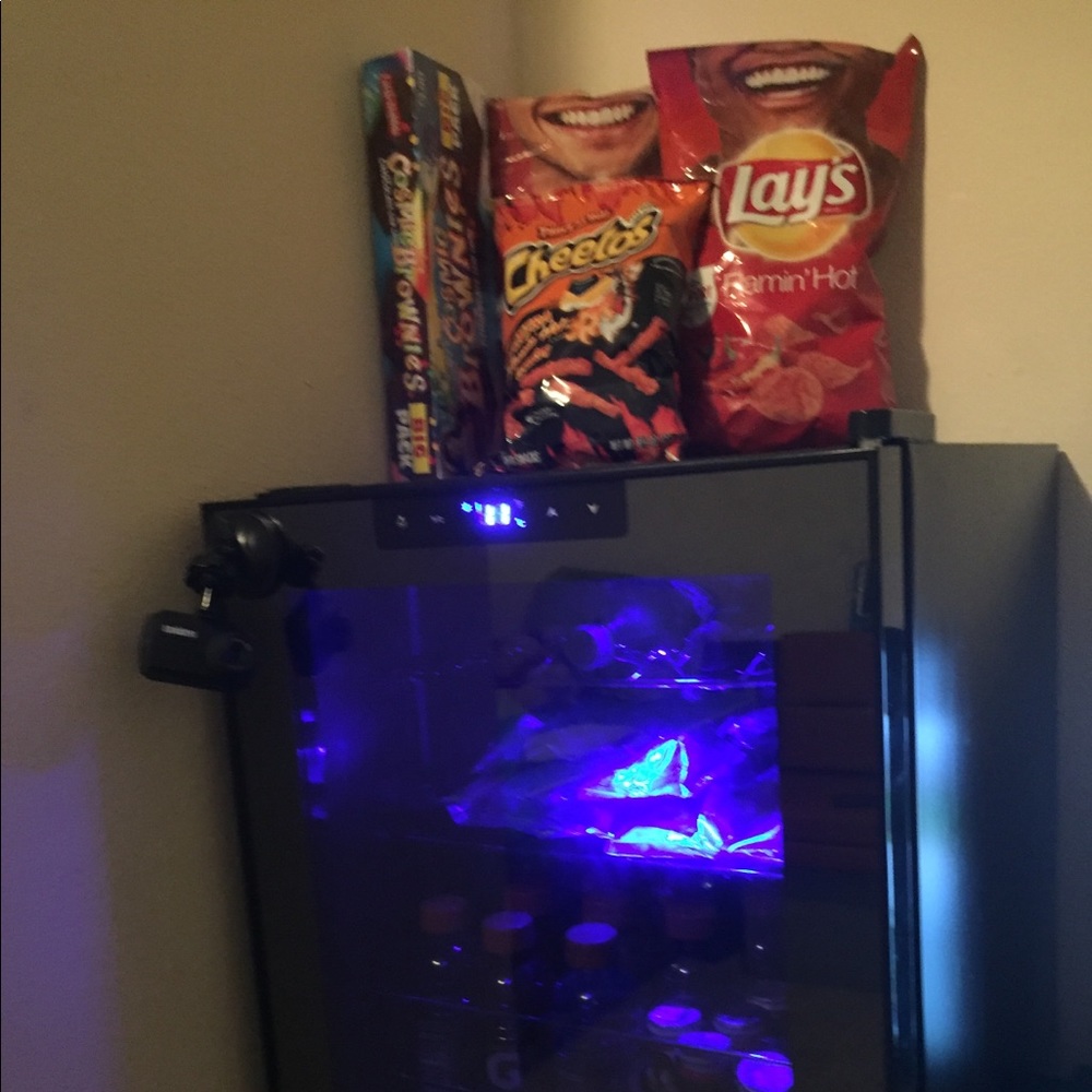 Mini fridge